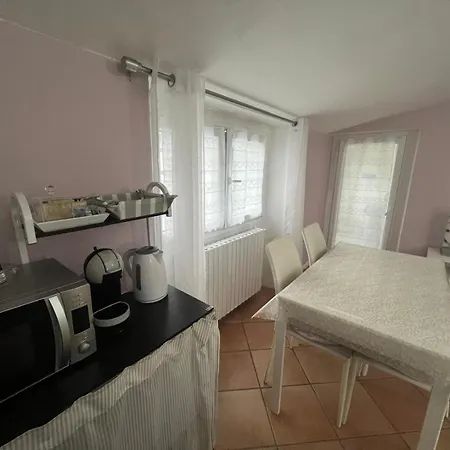 Apartment House *